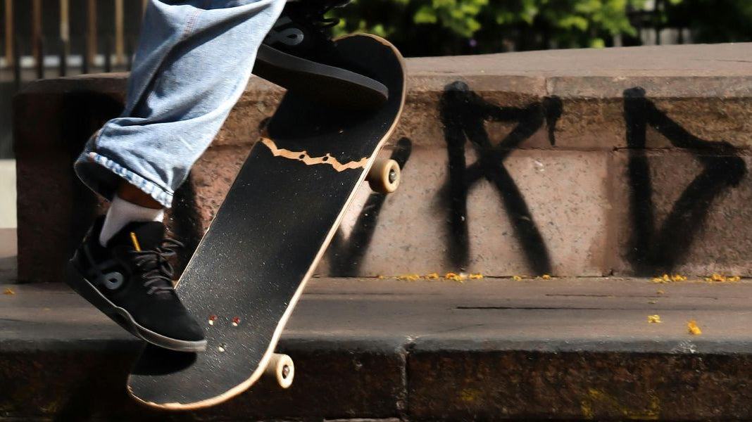 Hard vs Soft Skateboard Wheels: Which Should You Choose for Street, Park, or Cruising? - Switch Skate & Snow