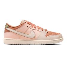 Nike SB Dunk Low Pro PRM - Amber Brown/Guava Ice - Switch Skate & Snow