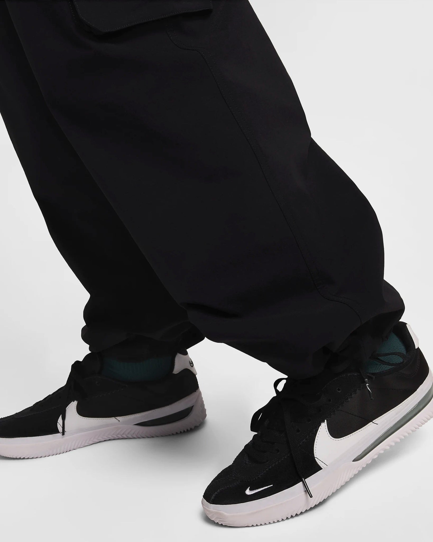 Nike SB Kearny Lightweight Cargo Pants - Black - Switch Skate & Snow