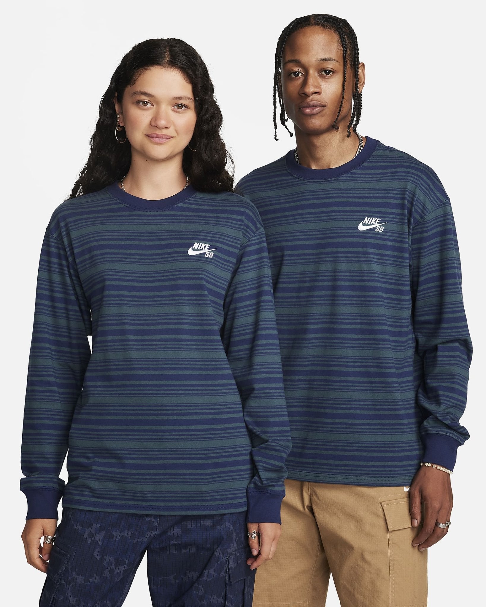 Nike SB Skate Longsleeve - Midnight Navy/Deep Jungle - Switch Skate & Snow