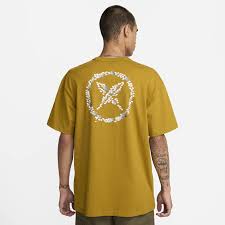 Nike SB Yuto Max90 Skate T-Shirt - Bronzine - Switch Skate & Snow