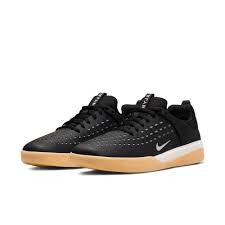 Nike SB Zoom Nyjah Free 3 Shoes - Black/White-Gum