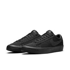 Nike SB Zoom Blazer Low Pro GT Shoes - Black/Black-Black