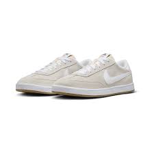 Nike SB FC Classic Shoes - Summit White/Summit White