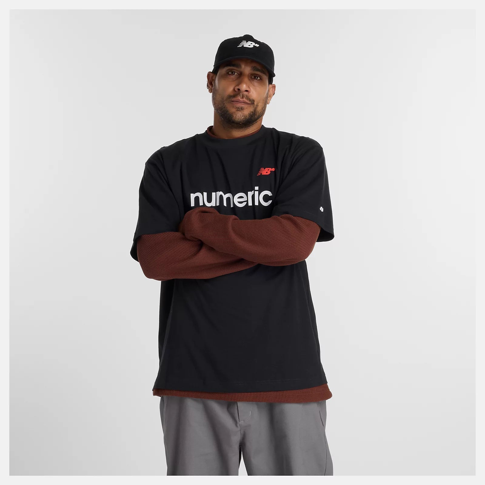 New Balance Linear Logo T-Shirt - Black - Switch Skate & Snow