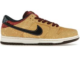 Nike SB Dunk Low Pro PRM - Celestial Gold/Black - Switch Skate & Snow