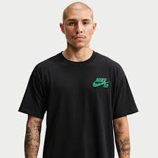 Nike SB Logo LBR T-Shirt - Black/Green - Switch Skate & Snow