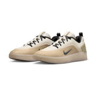 Nike SB Zoom Nyjah 4 - Desert Khaki/Dk Smoke Grey - Switch Skate & Snow