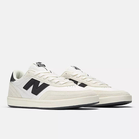 New Balance Numeric 440 V2 Wide Shoes - White/Black
