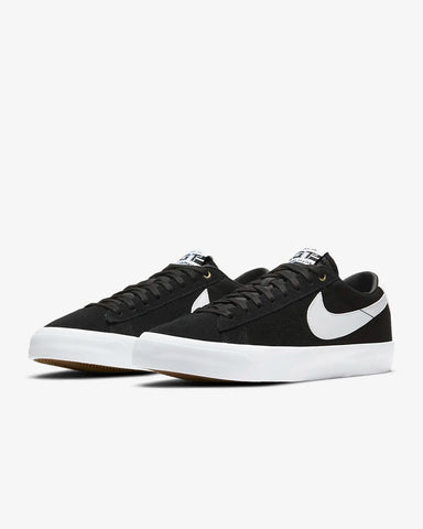 SB Zoom Blazer Low Pro GT Shoes - Black/White-White